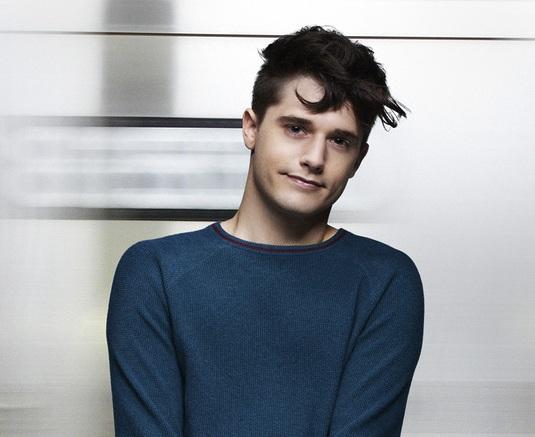 Andy Mientus Net Worth, Facts, Dating, Girlfriend, Gay, Married, Career.